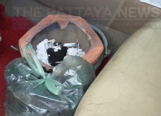 Женщина-адвокат найдена мертвой внутри седана с угольной плитой в Паттайе