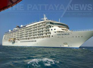 Cruise Liner drops anchor off coast of Pattaya to take shelter from strong wind and waves, tourists to come ashore