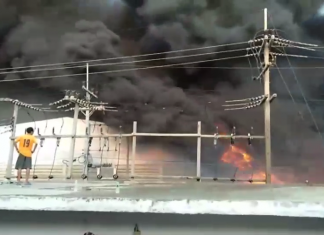 Major fire completely destroys recycling factory in Chonburi, no injuries