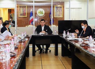 Das Arbeitsministerium sucht Hilfe für Arbeitslose von Covid19, diskutiert mehr als 50 Prozent Sozialversicherungszahlungen