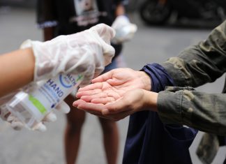 Thai citizens stuck in Laos returning home daily but face mandatory state quarantines