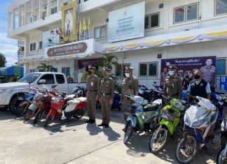 Five suspects arrested in Banglamung area for allegedly selling stolen motorbikes on social media