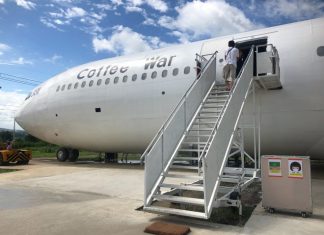 Second branch of Airplane Coffee War shops opened in Sattahip-Video