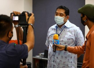 Ассоциация развлечений Walking Street просит город Паттайя разрешить движение транспортных средств по улице.