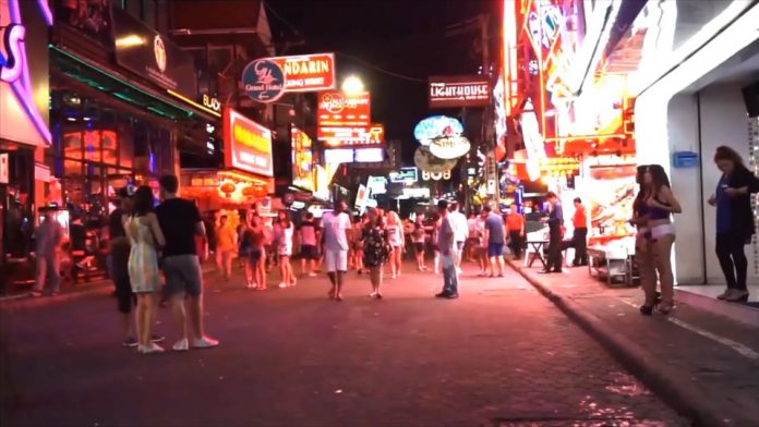 MVI_8593.00_03_37_11.Still016