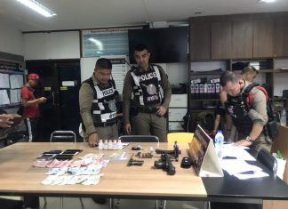 UPDATE: Suspect arrested at Pattaya checkpoint with machine gun and illegal drugs found to be involved with jet-ski world champion murder 14 years ago