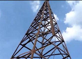 Man dies after falling from crane at construction site in Chonburi