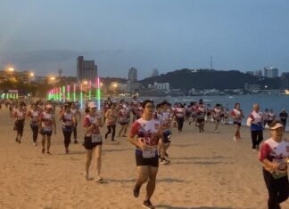 Three runners die during marathon races in Sing Buri and Rayong province today, one including deputy director-general of Disease Control Department