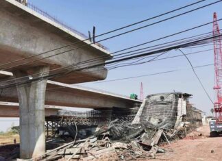 Several construction workers injured after building bypass bridge collapsed in Nakhon Ratchasima