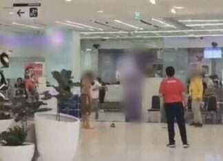 Alleged assailant and victim injured in violent knife attack at department store in Bangkok yesterday