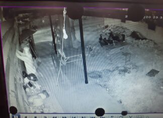Banglamung police hunt for thief who broke into grocery store