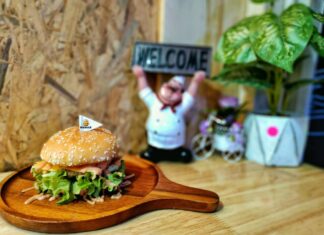 Video News: From mobile shop owner to burger stall, one man finds success in Pattaya during Covid-19