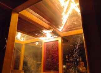 Fire damages pavilion at Chonburi Buddhist temple, valuable holy manuscripts lost in blaze