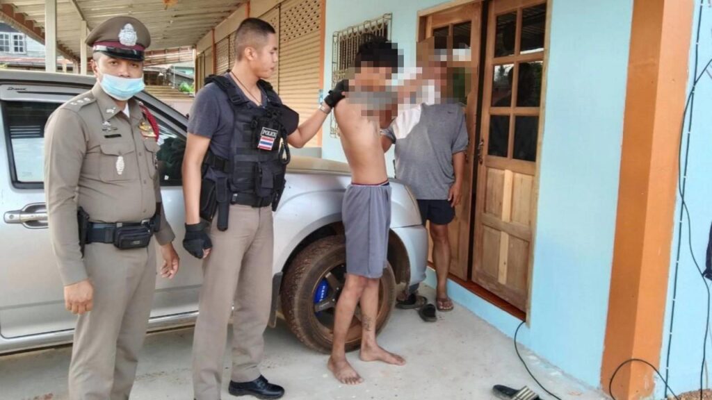 Un cambrioleur tente de pénétrer dans une maison de Phetchabun, mais il est  arrêté après avoir décidé de faire une sieste à cause du froid de la  climatisation - The Pattaya News