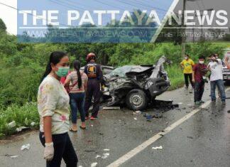 Driver blames wet road after one person dies and three people are injured after his trailer truck collides with pickup truck in Pattaya area