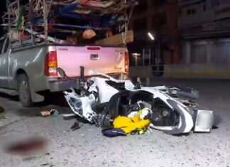 24-year-old man seriously injured after crashing his motorbike into a parked pickup truck in Chonburi