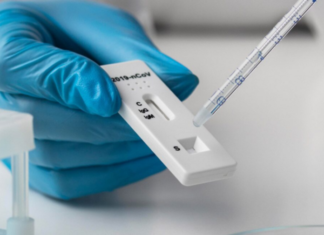 Чонбури предупреждает всех, кто недавно ходил в «джентльменский клуб» на Джомтьене, чтобы пройти тест ATK на Covid-19.