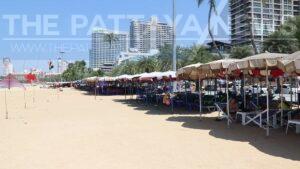 Pattaya Beach Umbrella Operators Allowed to Operate Overnight During New Year