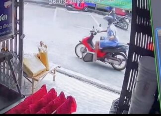 Security footage captures a man appearing to set a stranger’s house on fire in broad daylight in Phan Thong, Chonburi