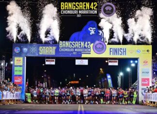 Chonburi hosts “Bangsaen 42 Chonburi Marathon” with more than 9,000 participants this morning under strict Covid-19 rules