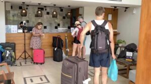Pattaya Tourism Operators Fear Illegal Labor, Phuket Sees Revenue Boost in Looming Russian Visa Extension