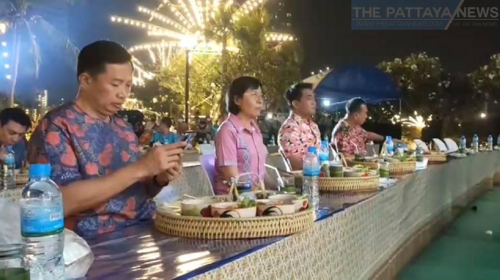 Video: Sri Racha municipality hosts a dry grand Songkran and rice festival yesterday