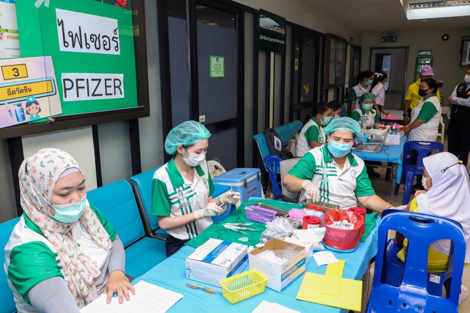 Thailand announces 14,994 daily Covid-19 infections with 124 additional deaths today