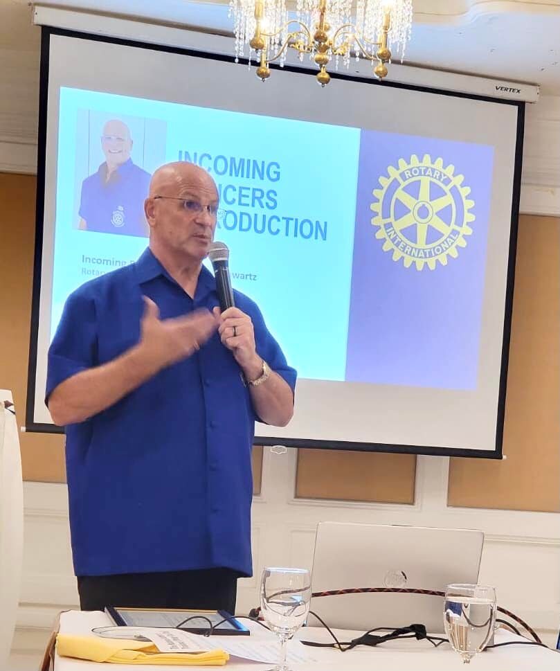 Rotary Club of Pattaya holds meeting, introduces leadership team for 2022-2023 year