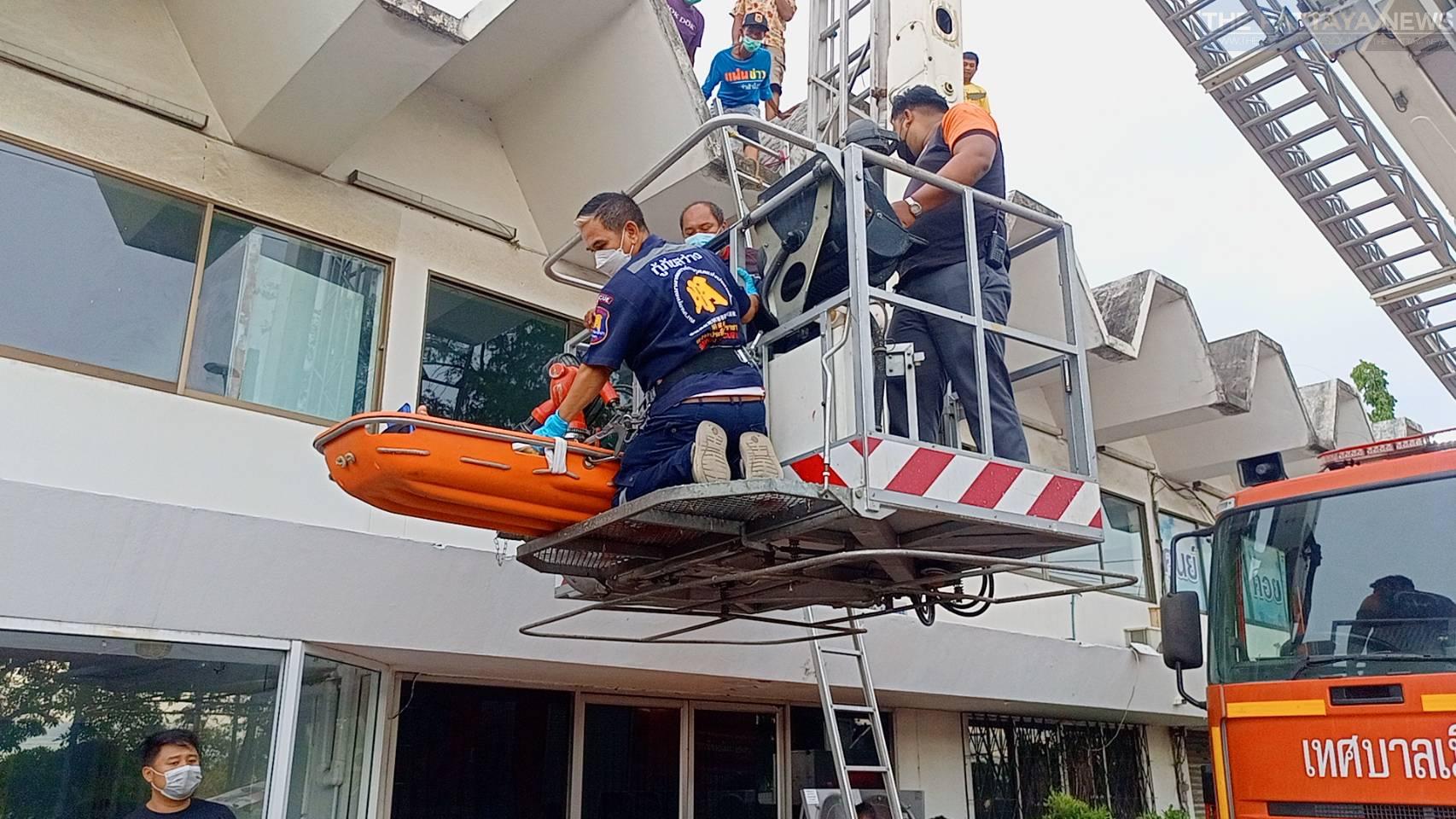 Video: Two electricians injured after falling off a radio tower onto a gym roof this morning in Sri Racha