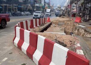 Contractor barricades holes in pavement and road following personal inspection by Pattaya’s unofficial mayor-elect