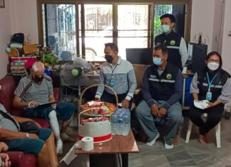 73 year-old American motorbike driver injured by hanging communication wires in the Pattaya area