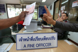 Motorists who avoid paying traffic fines now may face arrest according to the new traffic law