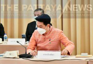 Pattaya is possibly set to lift mask mandate in outdoor/open spaces within the next week, Pattaya mayor says