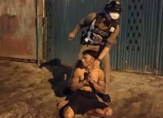 Burmese man reportedly stabs his friend over verbal dispute in Pattaya, begs for forgiveness to police
