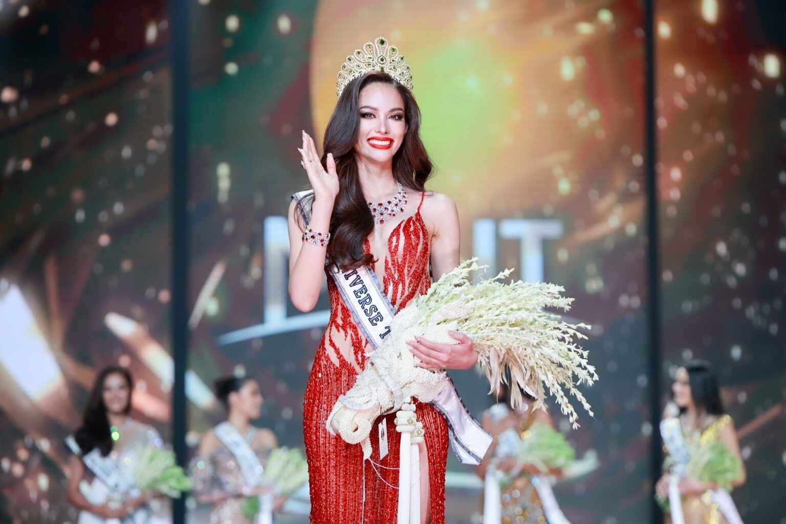 Anna Sueangamiam couronnée Miss Univers Thaïlande 2022 à Bangkok ce
