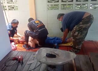 70-year-old repairman falls from roof while fixing house in Sri Racha and suffers serious injuries