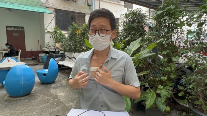 18DFEE62-D777-4A51-99A3-4699095439C4