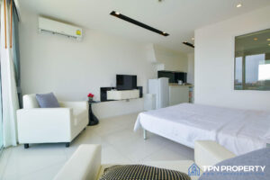 Real Estate: Cozy Studio Condo Located in The Center of Pattaya