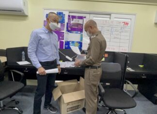 Group of 16 suspects from Hong Kong arrested in Chonburi for reportedly operating illegal foreign loan sharking scheme for victims in home country