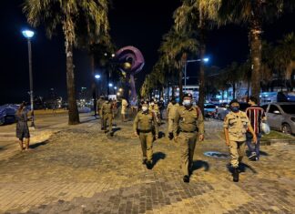 Pattaya police continue strict patrols to ban beach drinking, carrying weapons, and prostitution