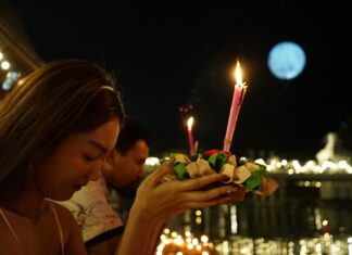 Photo tour: Loy Krathong in Pattaya attracts an influx of visitors