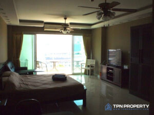 Real Estate: Condo for sale in great location at View Talay 6 in Central Pattaya