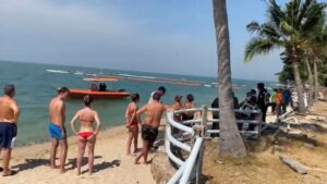 Foreigner’s Body Found Floating Off Pattaya Beach