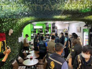 Five unlicensed cannabis shop caretakers taken to Pattaya Police Station – VIDEO