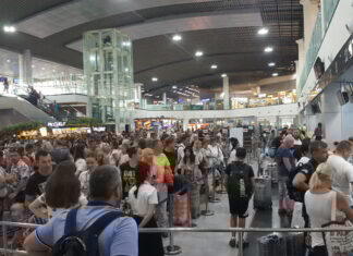 Thai Business Operators Submit Complaints Against New Tourist Covid-19 Vaccine Entry Requirements