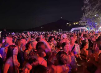 More than 50,000 Tourists Join in Full Moon Party on Phangan Island