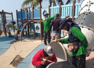 Dilapidated Kids Playground on Jomtien Beach Gets Badly Needed Repairs