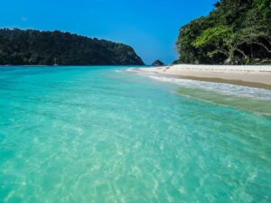 Real Estate: Exclusive and Rare Beachfront Property on Gorgeous Koh Lanta Island in Krabi Province