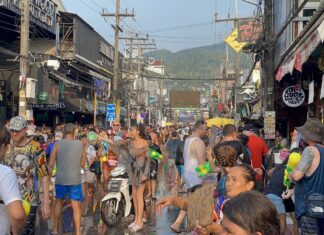 VS wenst Thailand een gelukkig Songkran