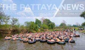 Hundreds of Tourists Join Wan Lai Songkran ‘Tipsy Tubing’ Event in Pai